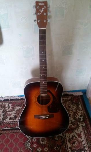 Gitara Yamaha