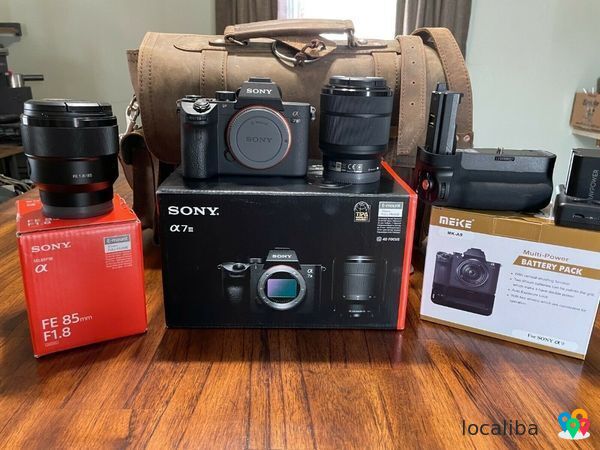 Sony A7iii su komplektiniu objektyvu.