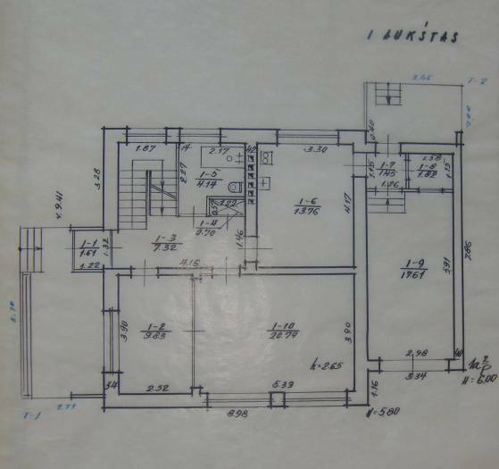 Parduodu 2 a, apie 180 m2 mūrinį namą ir 12,5a sklypa