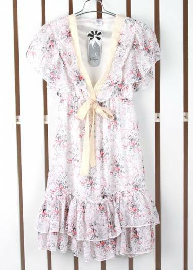 A brand new short siphon Summer dress size XS-S