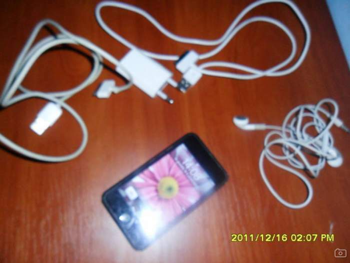 Apple ipod touch MA623LL