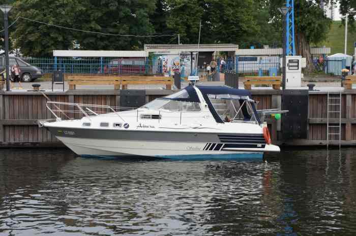 Parduodamas kateris SEALINE 285 AMBASSADOR 1995m.