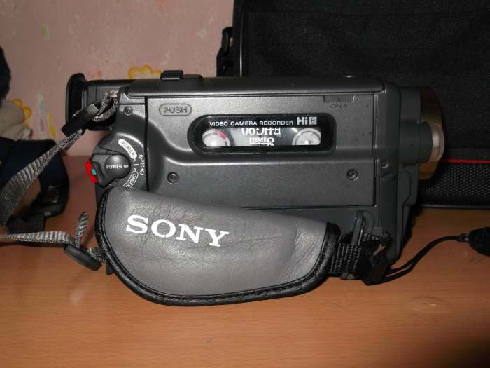 sony Handicam vidio Hi8 ccd-trv208e