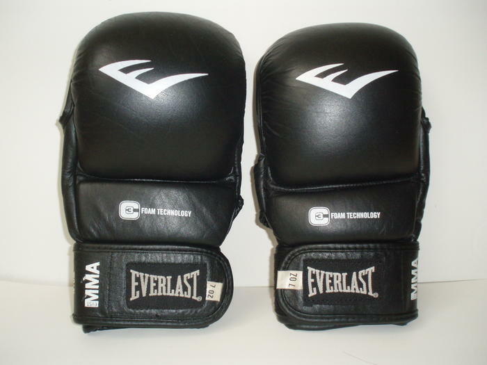 MMA Everlast pirštinės