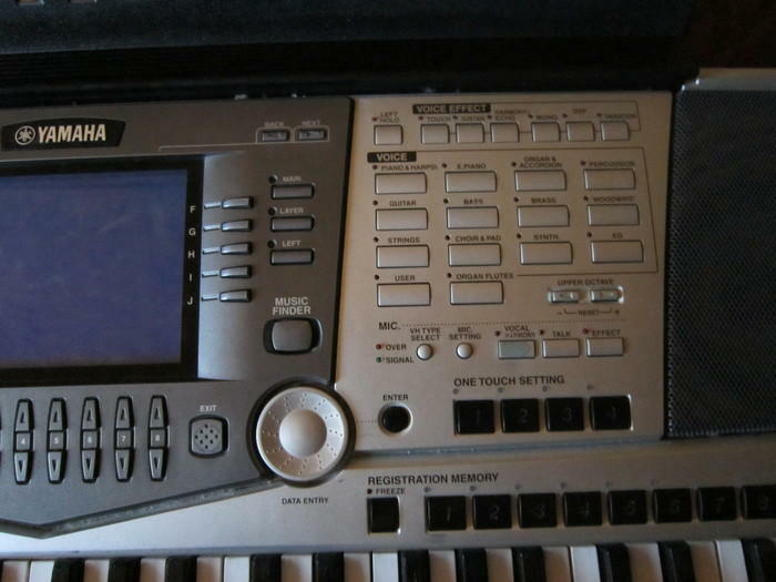 YAMAHA PSR 2000