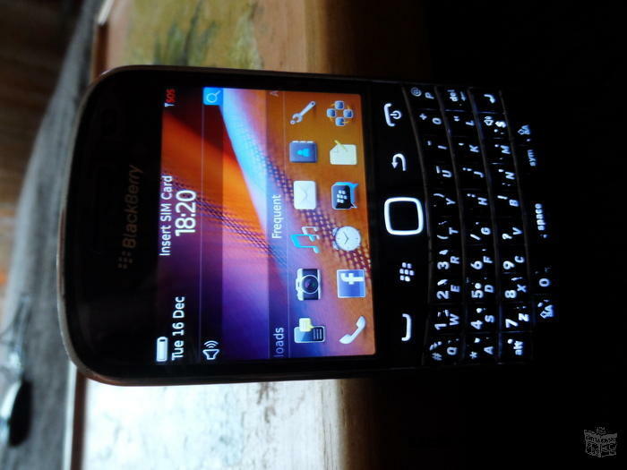 bold 9900 BlackBerry pigiai