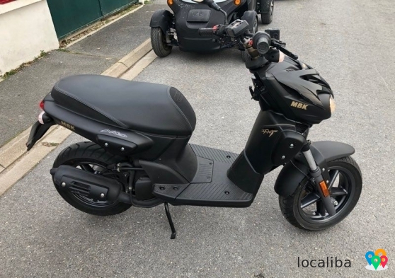 Scooter booster MBK sunt 2017