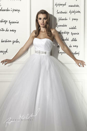 Aktyvus iki 2014-05-11 	 Vestuvinių suknelių išpardavimas "Milady" salone
