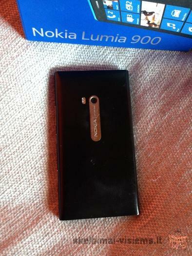 Nokia LUMIA 900