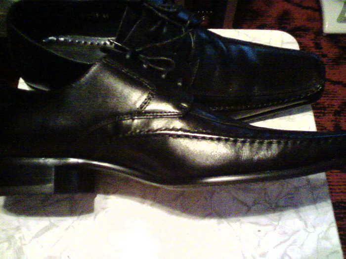 Parduodu naujus odinius vyriškus juodus batus. Gamintojas "BATLER"
