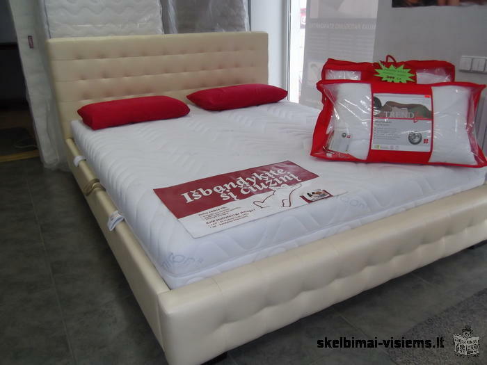 Platus modernaus dizaino lovų pasirinkimas
