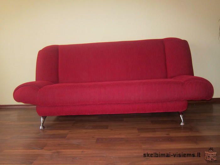 sofa lova su dviem pufikais