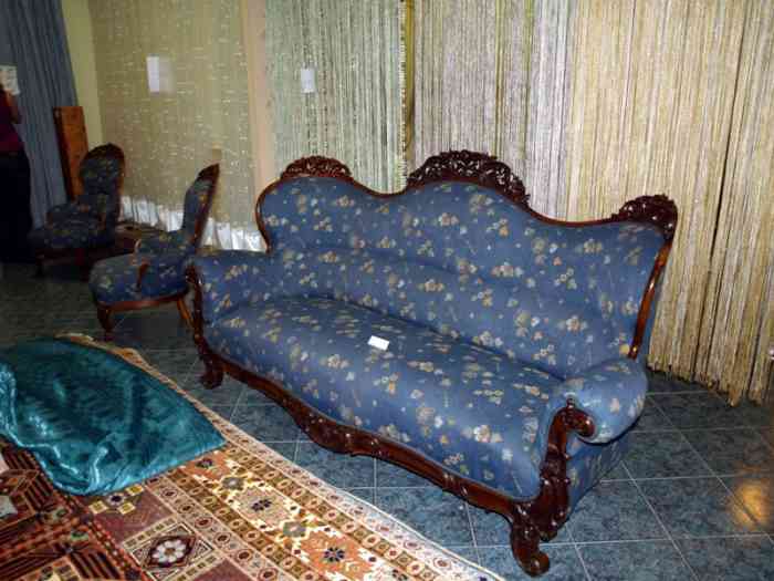 Антикварная мебель